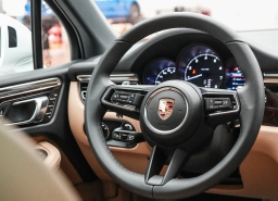 Porsche Macan T AWD 2026