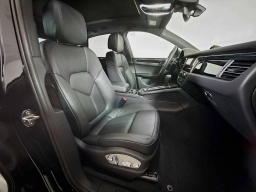 Porsche Macan T AWD 2025