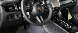 Porsche Macan T AWD 2026