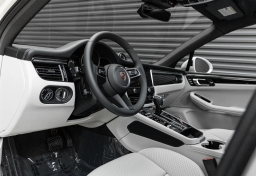 Porsche Macan T AWD 2026