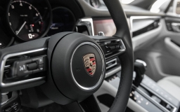 Porsche Macan T AWD 2026