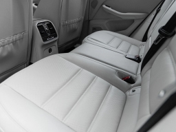 Porsche Macan T AWD 2026