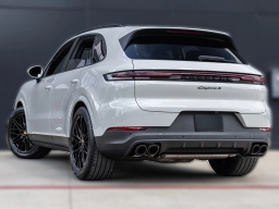 Porsche Cayenne S AWD 2026