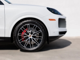 Porsche Cayenne S AWD 2025