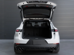 Porsche Cayenne S AWD 2025