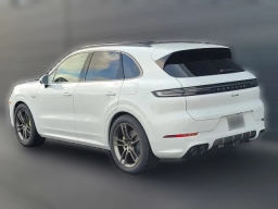 Porsche Cayenne Turbo E-Hybrid AWD 2025