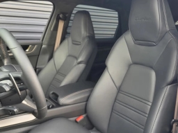 Porsche Cayenne Turbo E-Hybrid AWD 2025