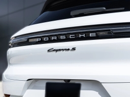 Porsche Cayenne S E-Hybrid AWD 2026