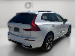 Volvo XC60 Core B5 AWD 2025