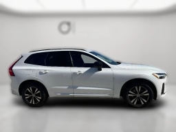 Volvo XC60 Core B5 AWD 2025