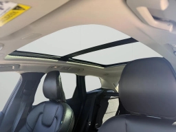 Volvo XC60 Core B5 AWD 2025