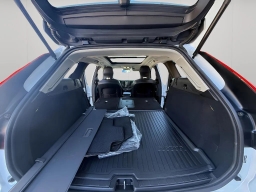 Volvo XC60 Core B5 AWD 2025