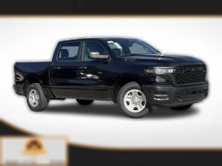 Ram 1500 Tradesman 4x4 Crew Cab 5'7" Box