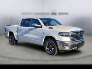 Ram 1500 Laramie 4x4 Crew Cab 5'7" Box