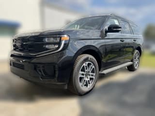 Ford Expedition Active 4x2