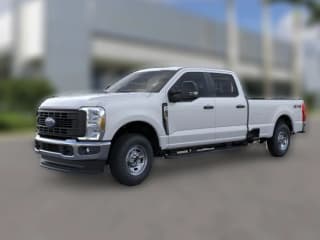 Ford Super Duty F-250 SRW XL 4WD Crew Cab 8' Box