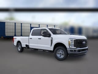 Ford Super Duty F-250 SRW XL 4WD Crew Cab 8' Box