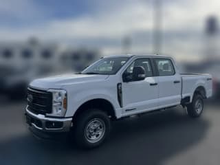 Ford Super Duty F-250 SRW XL 4WD Crew Cab 6.75' Box