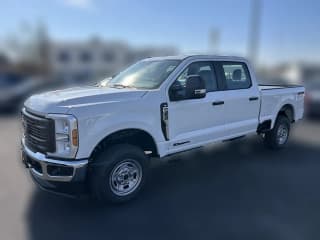 Ford Super Duty F-250 SRW XL 4WD Crew Cab 6.75' Box