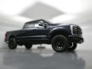 Ford Super Duty F-250 SRW Platinum 4WD Crew Cab 6.75' Box