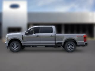 Ford Super Duty F-250 SRW LARIAT 4WD Crew Cab 6.75' Box