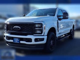 Ford Super Duty F-250 SRW LARIAT 4WD Crew Cab 6.75' Box