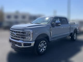 Ford Super Duty F-250 SRW LARIAT 4WD Crew Cab 6.75' Box