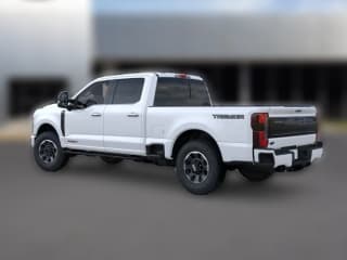 Ford Super Duty F-350 SRW Platinum 4WD Crew Cab 6.75' Box