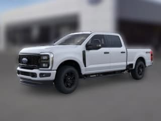 Ford Super Duty F-350 SRW XL 4WD Crew Cab 6.75' Box
