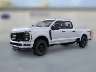 Ford Super Duty F-350 SRW XL 4WD Crew Cab 6.75' Box