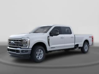 Ford Super Duty F-350 SRW XLT 4WD Crew Cab 8' Box