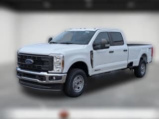 Ford Super Duty F-350 SRW XL 4WD Crew Cab 8' Box
