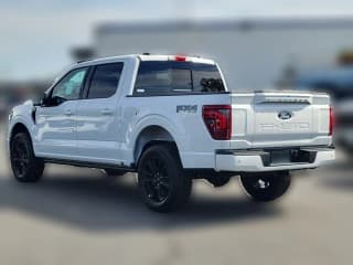 Ford F-150 Platinum 4WD SuperCrew 5.5' Box