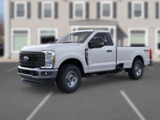 Ford Super Duty F-350 SRW XL 4WD Reg Cab 8' Box