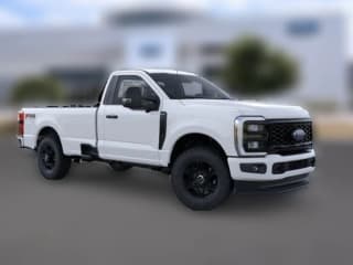 Ford Super Duty F-350 SRW XL 4WD Reg Cab 8' Box