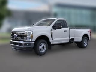 Ford Super Duty F-350 DRW XLT 4WD Reg Cab 8' Box