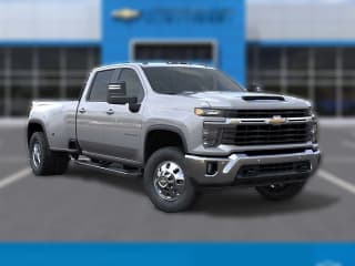 Chevrolet Silverado 3500HD LT 4WD Crew Cab 172"