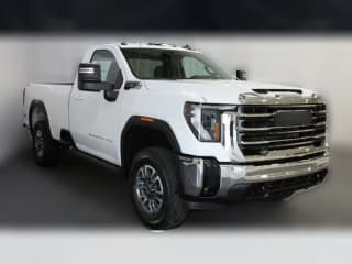 GMC Sierra 2500HD SLE 4WD Reg Cab 142"