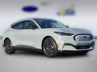 Ford Mustang Mach-E Premium RWD
