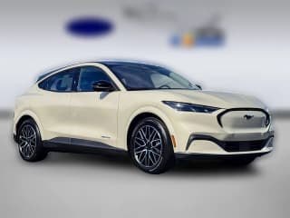 Ford Mustang Mach-E Premium RWD