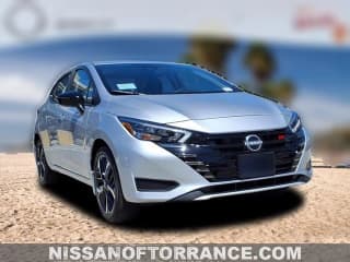 Nissan Versa SR CVT