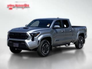 Toyota Tacoma 4WD TRD Sport Double Cab 6' Bed AT (Natl)