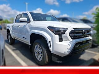 Toyota Tacoma 4WD SR5 Double Cab 6' Bed AT (Natl)