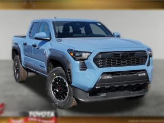 Toyota Tacoma 4WD TRD Off Road Hybrid Double Cab 5' Bed AT (Natl)