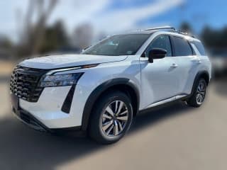 Nissan Pathfinder SL 4WD