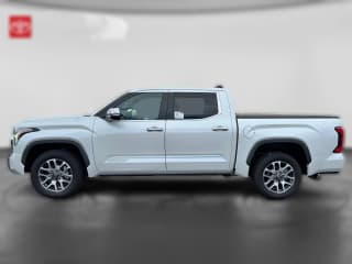 Toyota Tundra 4WD 1794 Edition CrewMax 5.5' Bed (Natl)