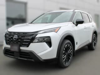 Nissan Rogue Dark Armor AWD