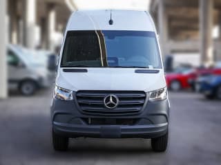 Mercedes-Benz Sprinter Crew Van High Roof 4-Cyl Diesel 2500 High Roof I4 Diesel 170" RWD