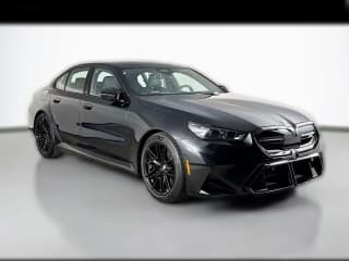 BMW M5 Base (A8) Sedan