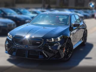 BMW M5 Base (A8) Sedan